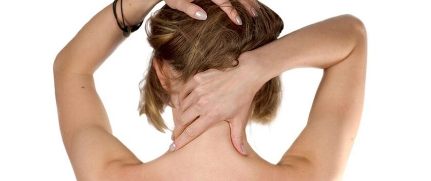 Auto-massage de la colonne cervicale dans l'ostéochondrose